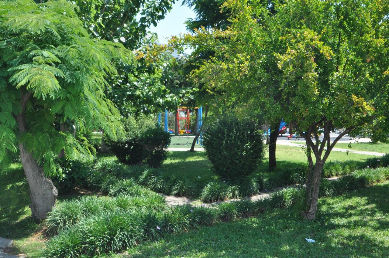 Defne & Zevkim Hotel Marmaris Exterior foto
