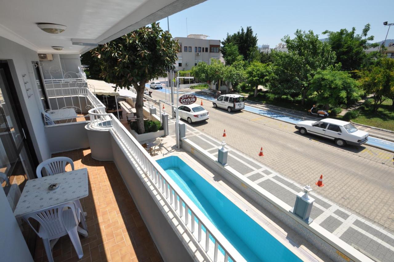 Defne & Zevkim Hotel Marmaris Exterior foto